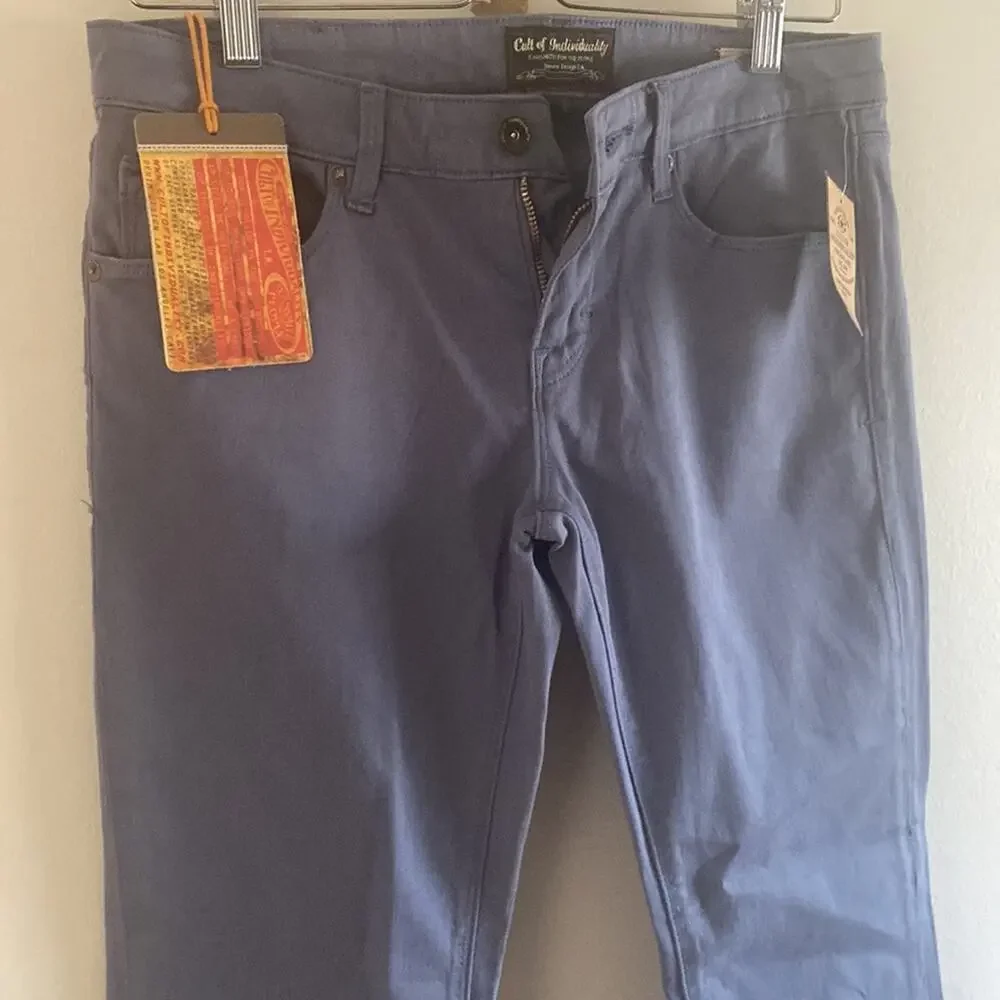 NWT Buckle Jeans Size 28 Gray Cult of individuality Cropped